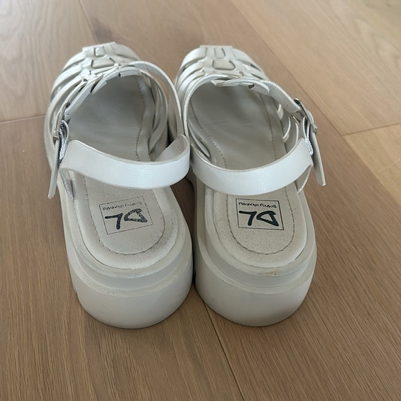 Chinese Laundry sandals - Picture 3 of 4